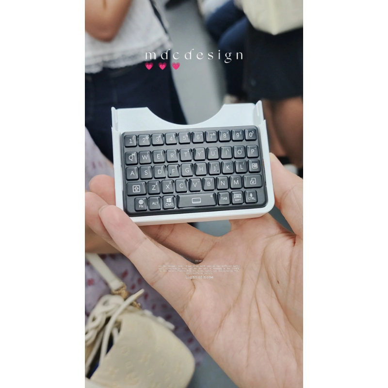 Keyboard Case for Coolpad Smal - огляд і ціна Retro Gaming Phone